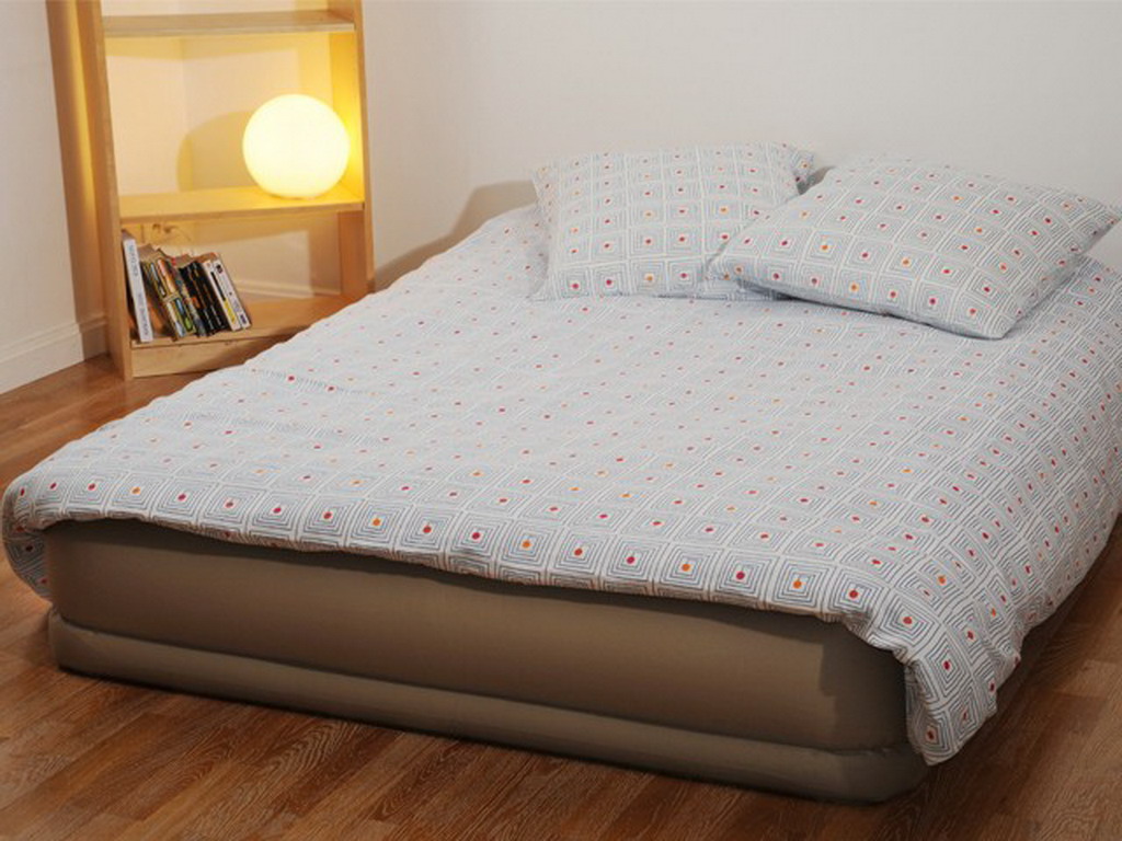 Matelas Airbed gonflable MIDRISE 203 x 152 x 38cm INTEX avec gonfleur electrique integre