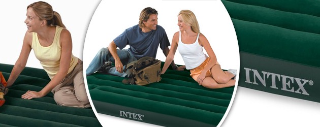 Airbed gonflable DOWNY BED Intex 191 x 137 x 22cm - Caractéristiques de l'airbed DOWNY BED avec gonfleur à pied intégré