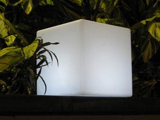 Lampe Loon KUBE ProLite 35x35cm pour piscine et jardin