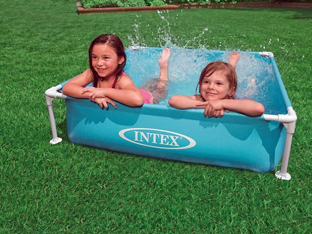 Piscine hors-sol tubulaire Intex METAL FRAME JUNIOR carree 122 x 122 x 30cm coloris bleu