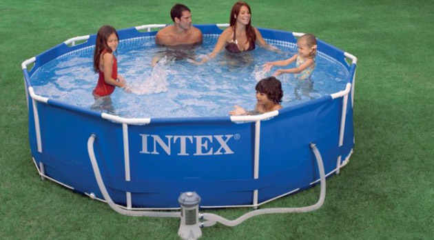 Kit piscine tubulaire Intex METAL FRAME ronde avec filtration a cartouche - Galerie photos et vidéo de la piscine hors-sol tubulaire Intex METAL FRAME