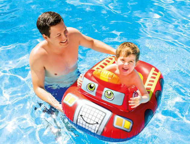 Embarcation gonflable Intex POOL CRUISER design requin ou camion ou voiture pour piscine ou plage - Avantages et caractéristiques de l'embarcation gonflable Intex POOL CRUISER