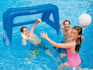 Jeu gonflable Intex WATER POLO dimensions 140 x 89 x 81cm avec ballon gonflable pour piscine ou plage