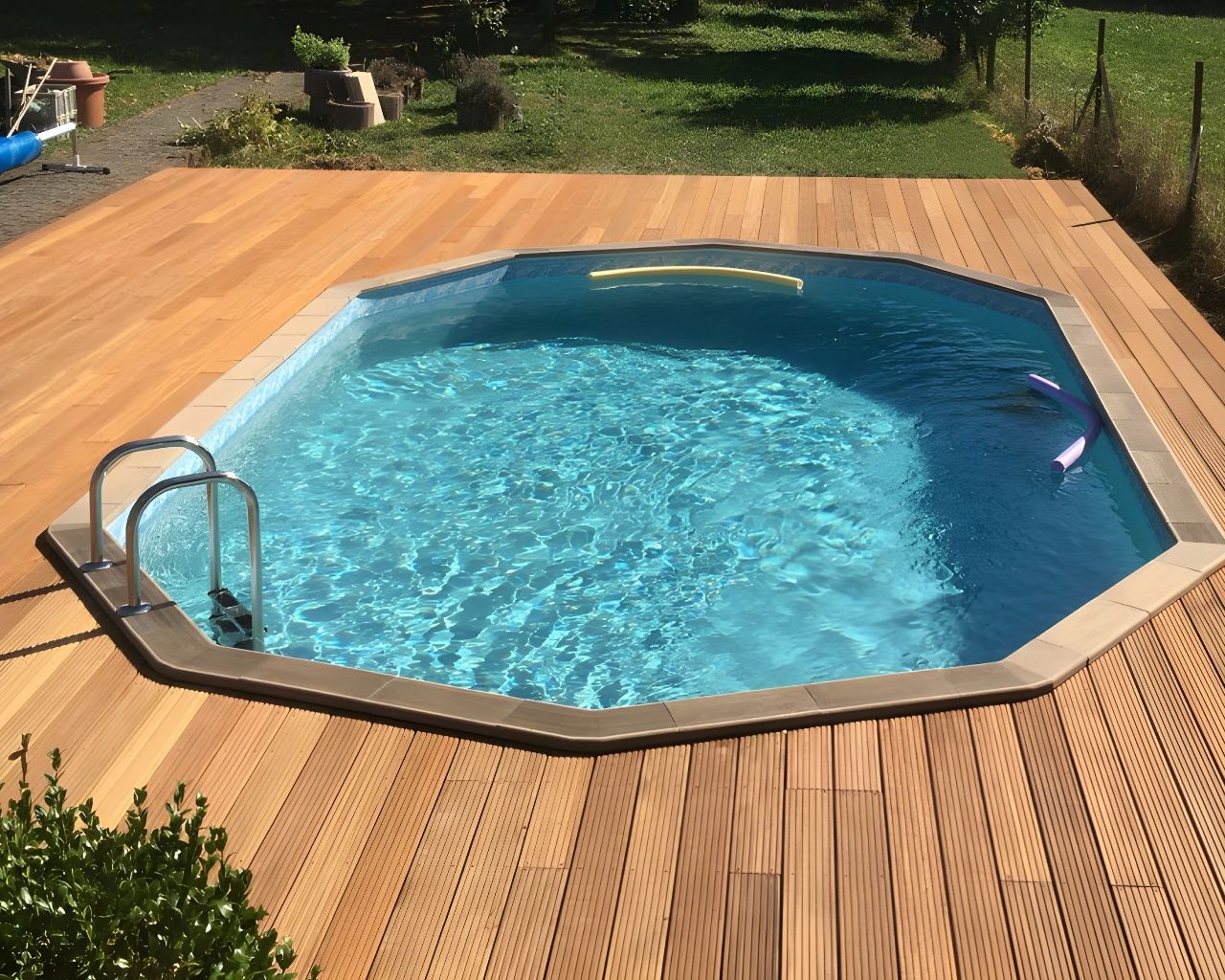 Kit piscine beton NATURALIS 2 decagonale Haute 6,36 x 4,74 x 1,40m aspect bois