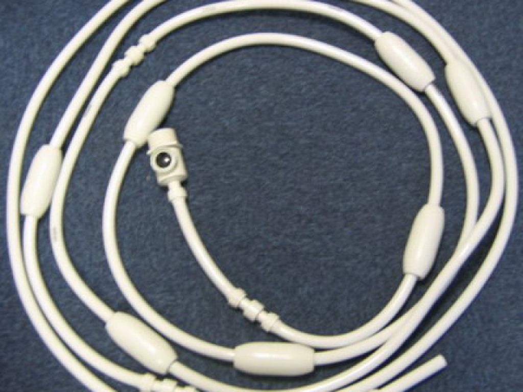 Tuyau d'alimentation blanc 9m avec 8 flotteurs, 3 raccords tournants, prise murale
