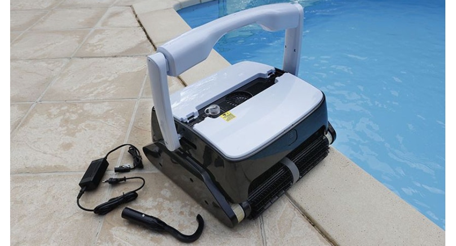 Robot de piscine RobotClean Accu XL PRO Ubbink sans fil - La technologie sans fil offre liberté, efficacité et sécurité