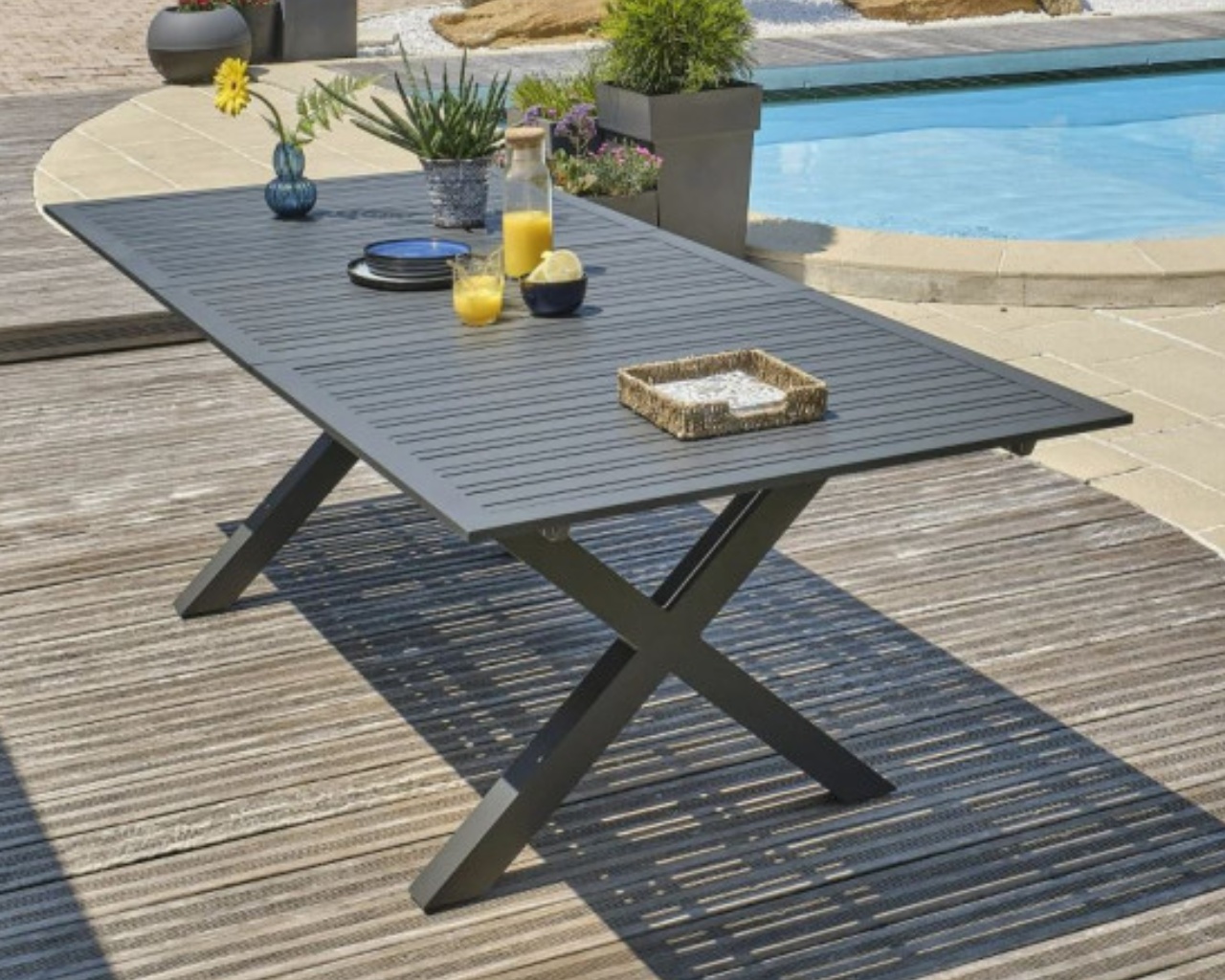 Table de jardin FLORIDE 180/240x100 cm en aluminium gris fonce rallonge automatique DCB Garden