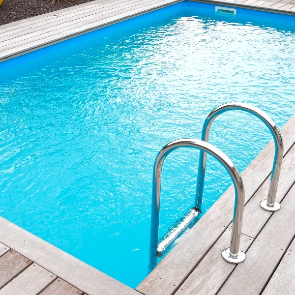 Filtration à sable 6m³/h pour une eau cristalline : performance et facilité d'entretien