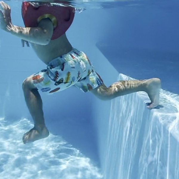 Fixation IPN à sceller : ancrage de la piscine NEMO pour une stabilité maximale