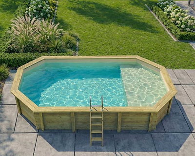 Piscine bois Altanka NEMO octogonale allongée avec plage 7,3 x 3,97m H 1,45m liner sable, pose sur dalle