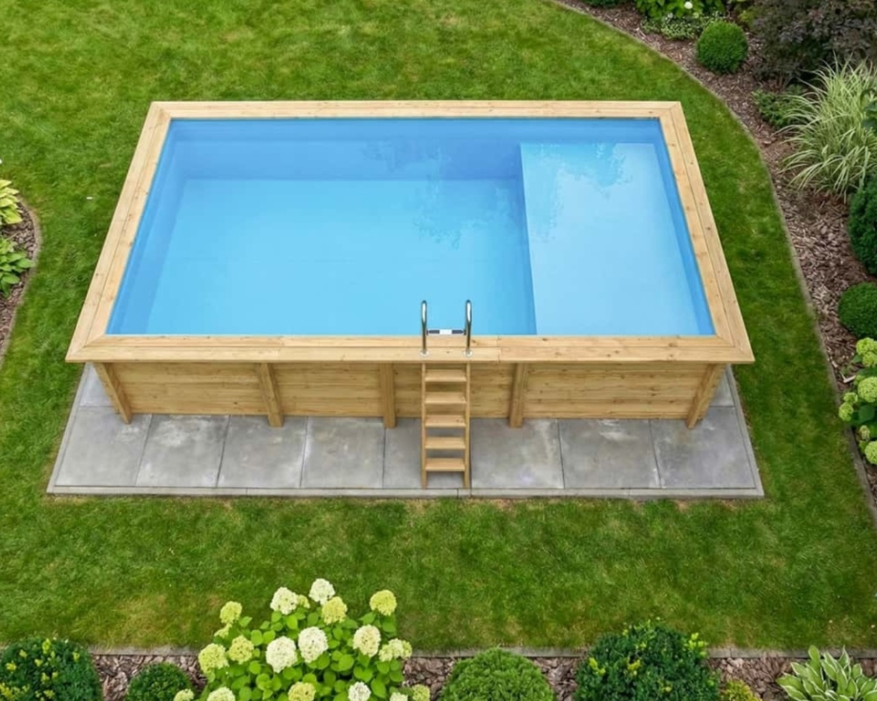Piscine bois Altanka AQUA rectangulaire avec plage 7,0 x 3,75m H 1,45m liner bleu, pose sur dalle