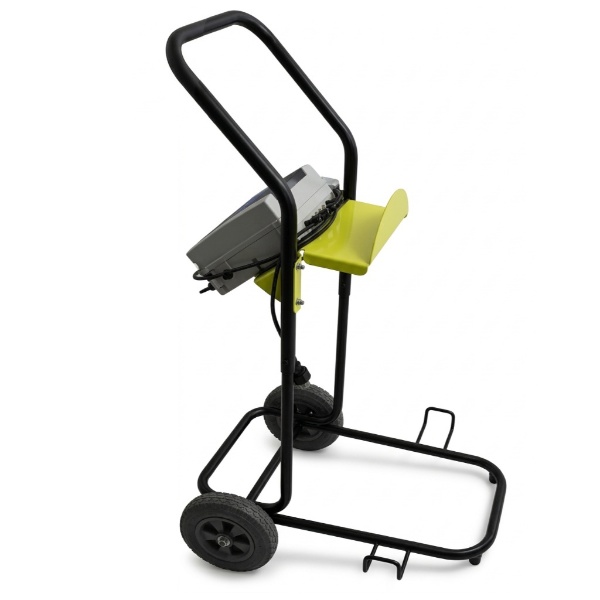 Double filtration 27 m³/h et brosses combinées : fond, parois et ligne d'eau nets