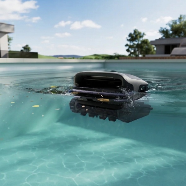 Robot piscine sans fil 4 en 1 : fond, parois, ligne d'eau et surface avec le Beatbot SORA P7