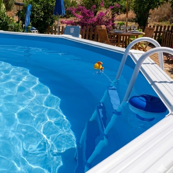 Liner, échelle et accessoires de la piscine acier ronde TOI MALLORCA
