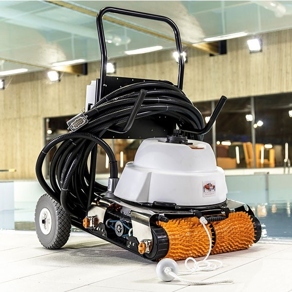 Robot piscine collective Hexagone Chrono MP3 M : navigation Magellan et aspiration 50 m³/h