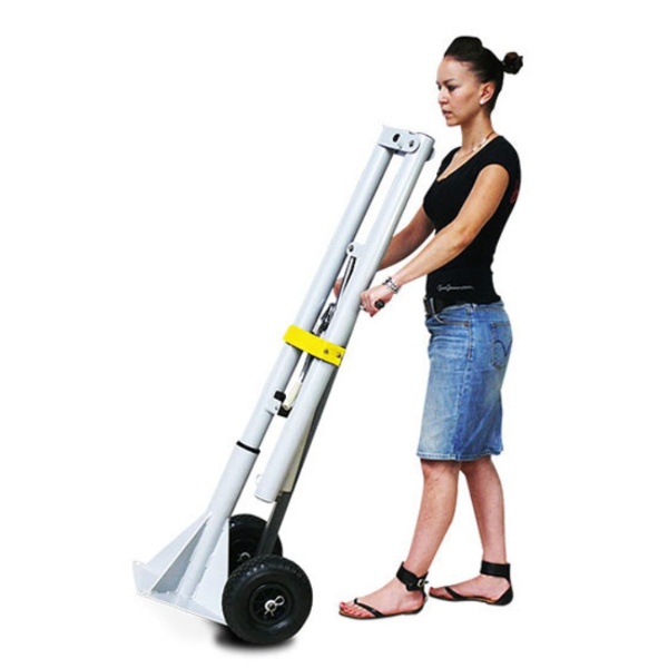 Colonne pivotante 360° et flèche repliable : positionnement en bordure de piscine