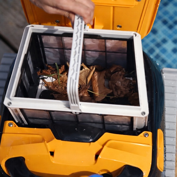 8 filtres multicouches à 30 microns : le système de filtration du E40i